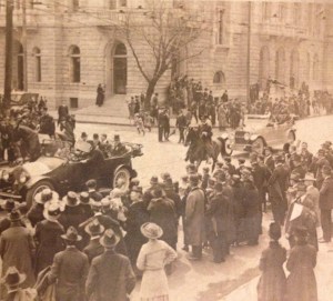Eamon De Valera arrives in Charleston