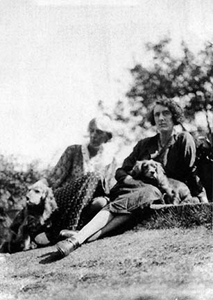 VitaSackvilleWestVirginiaWoolf1933
